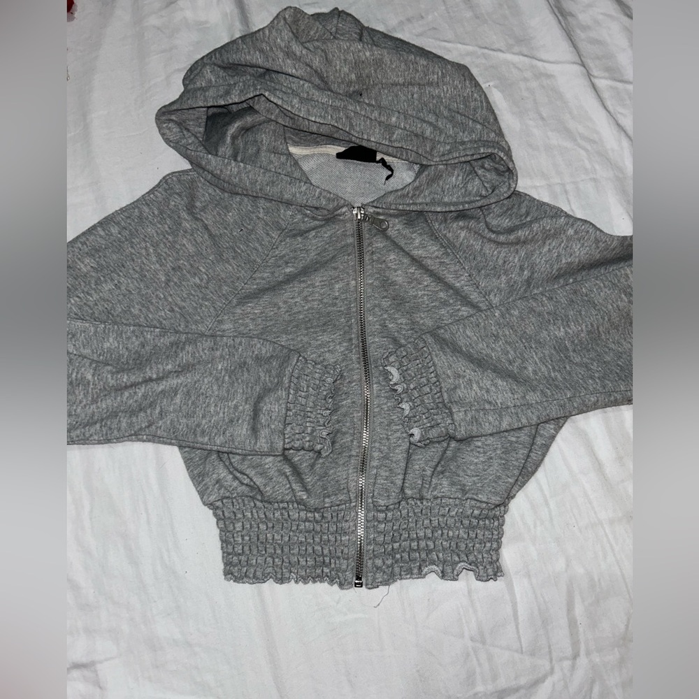 URBAN OUTFITTERS OUT FROM UNDER CROPPED ZIP UP HOODIE